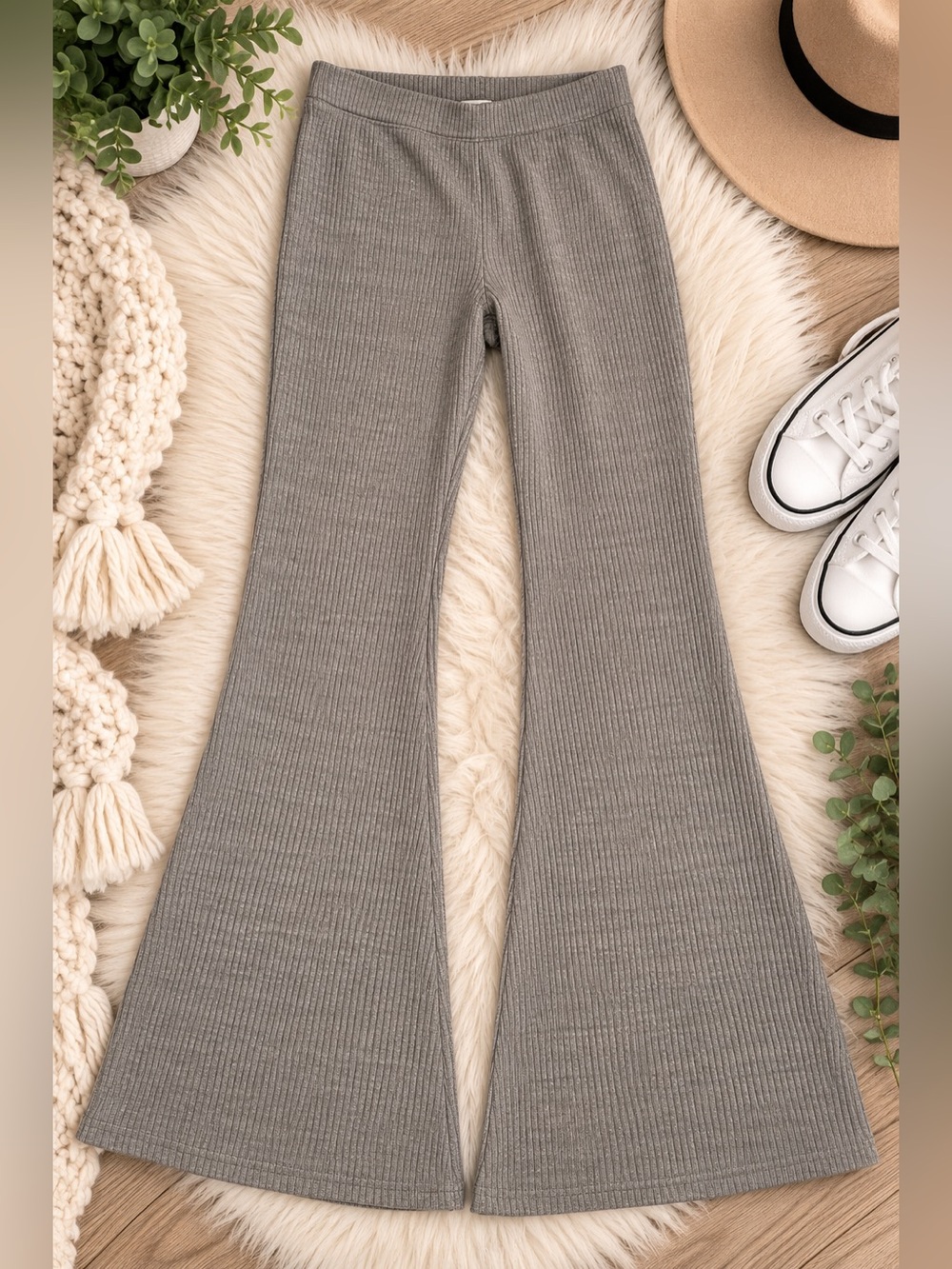 aerie Ribbed Flare Leggings in Light Gray